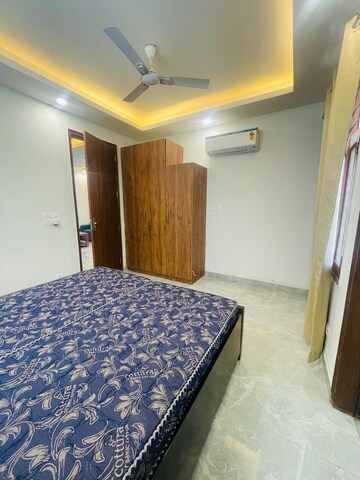 Bedroom in 1 BHK Builder Floor at Ansal Sushant Lok I, Sector 43 – for Rent