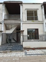 3 BHK + Pooja Room 100 Sq.Yd. Independent House in Model Town 