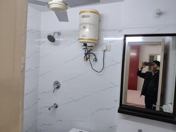 Bathroom in 1 BHK Independent House at Sector 14 – for Rent