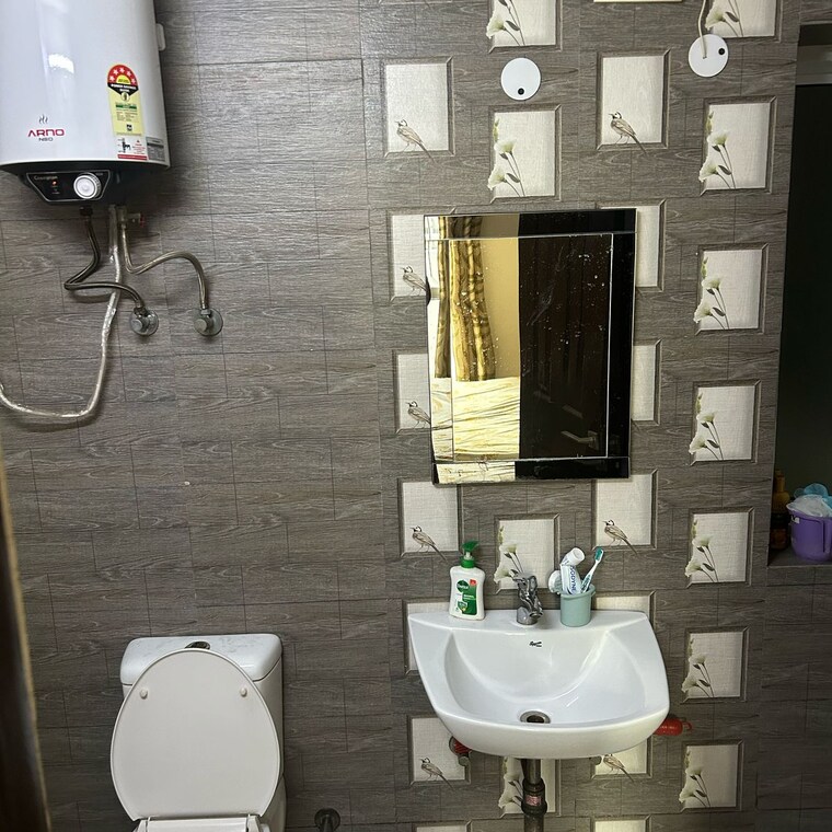 Bathroom, supertech-cape-town 2 Bedroom 930 Sq.Ft. Apartment In Sector 74 Noida 9068184