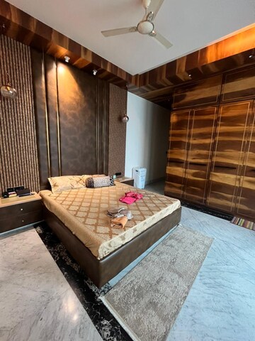 Bedroom in 4 BHK Apartment at Ahuja Towers, Prabhadevi – for Rent