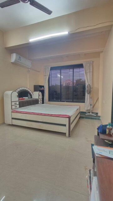 Bedroom in 3 BHK Apartment at Vallabh Vihar Ghatkopar, Ghatkopar East – for Rent