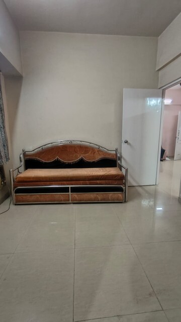Furnished Amenities in 3 BHK Apartment at Vallabh Vihar Ghatkopar, Ghatkopar East – for Rent