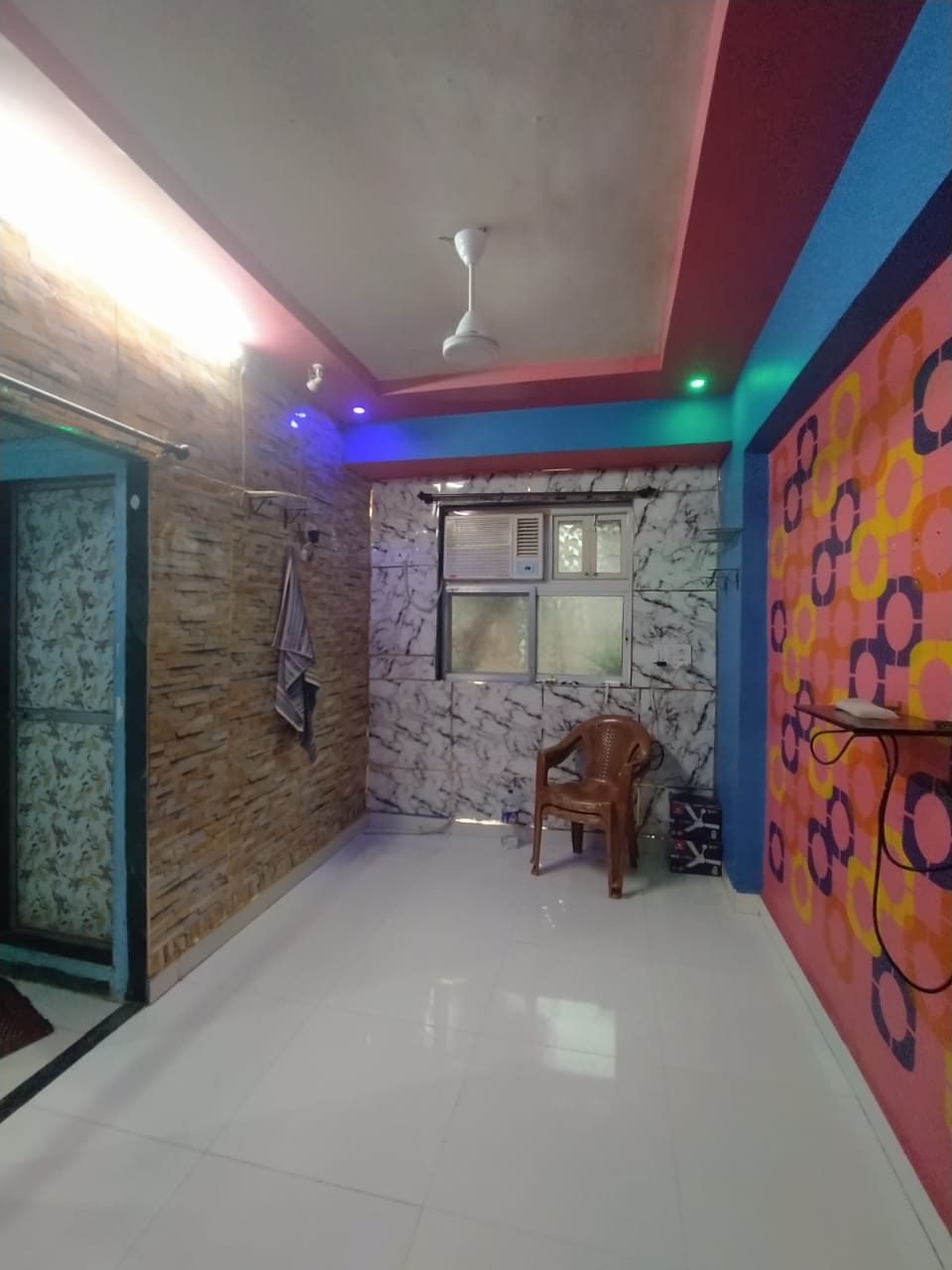 1 BHK Apartment For Rent in Versova