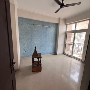 Room in 3 BHK Apartment at Amrapali Zodiac, Sector 120 – for Sale
