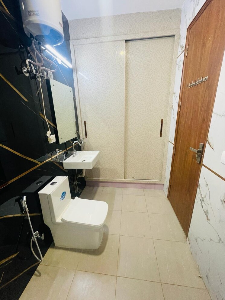 Team Area, m2k-the-white-house 3 Bedroom 1640 Sq.Ft. Apartment In Sector 57 Gurgaon 9068244