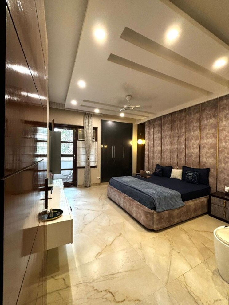 Bedroom, sector 14 1 Bedroom 922 Sq.Ft. Independent House In Sector 14 Gurgaon 9068223