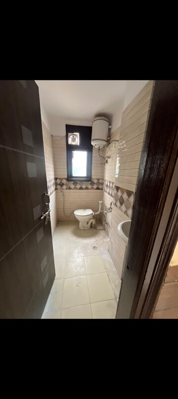 Bathroom in 2 BHK Builder Floor at Saket – for Rent