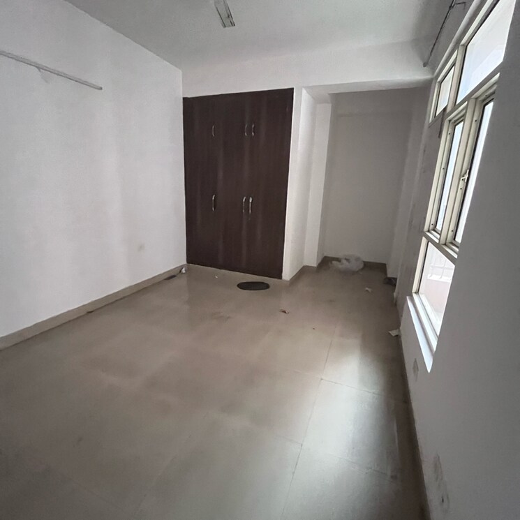 Room, supertech-cape-town 3 Bedroom 1295 Sq.Ft. Apartment In Sector 74 Noida 9068298