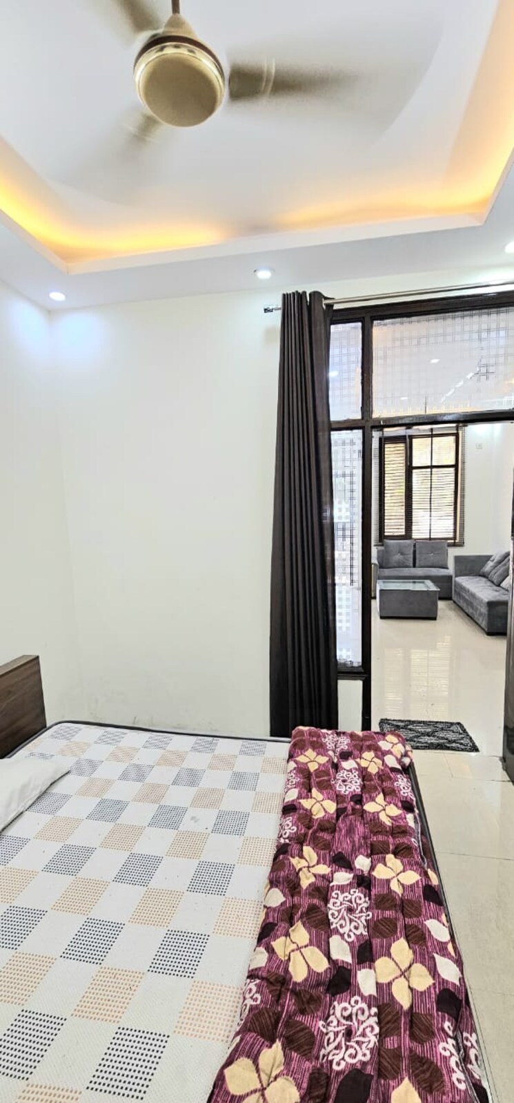 Room, sector 18 dwarka 2 Bedroom 1200 Sq.Ft. Apartment In Sector 18 Dwarka Delhi 9068308
