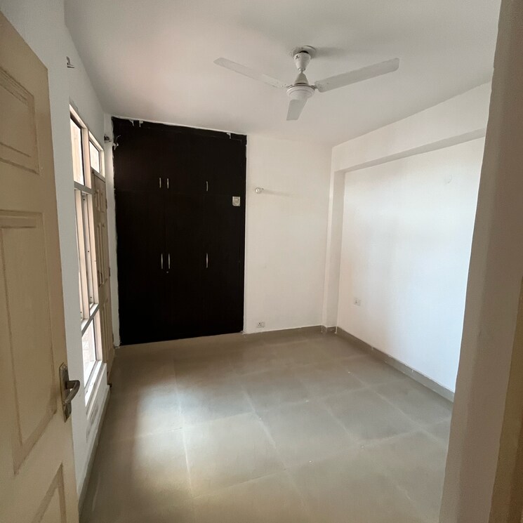 Room, supertech-cape-town 2 Bedroom 930 Sq.Ft. Apartment In Sector 74 Noida 9068314
