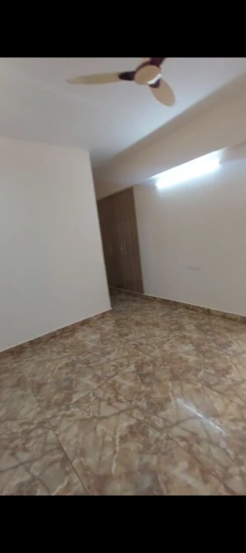 Room in 3 BHK Apartment at Arocon Rainbow, Mahurali – for Rent