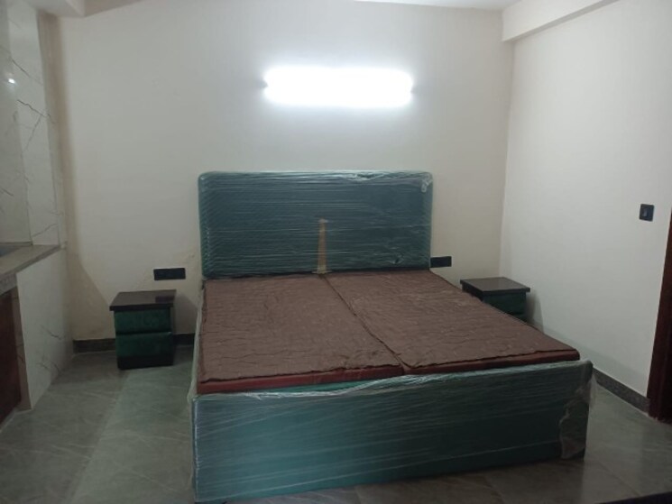 Bedroom, sector 14 1 Bedroom 904 Sq.Ft. Independent House In Sector 14 Gurgaon 9068336