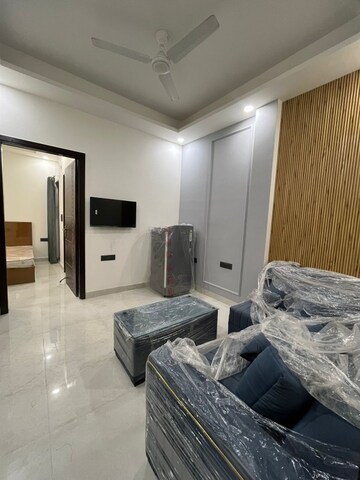 Living Room in 1 BHK Independent House at Sector 14 – for Rent