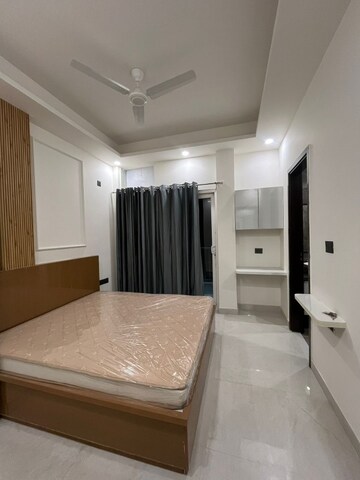 Living Room in 1 BHK Independent House at Sector 14 – for Rent