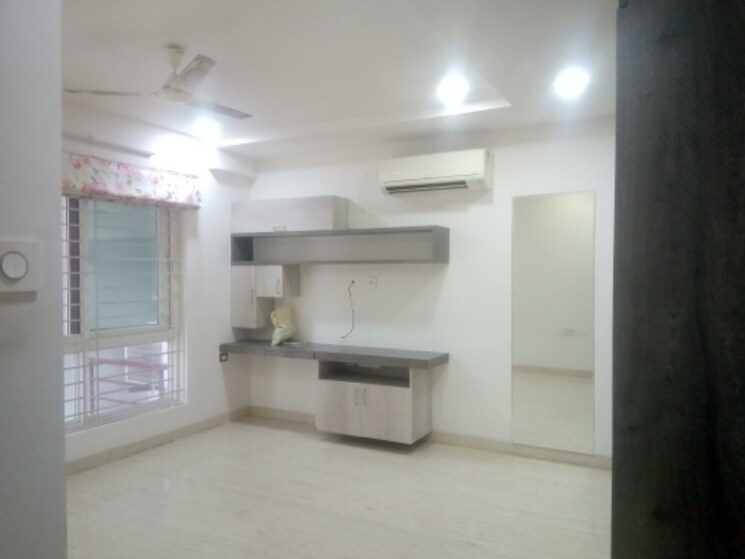 Bathroom, dsr-reganti 4 Bedroom 3000 Sq.Ft. Apartment In Madhapur Hyderabad 9068421