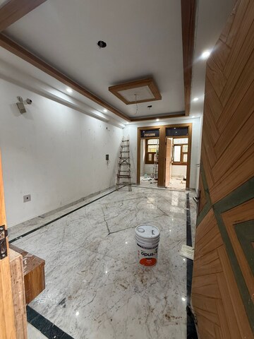 Bathroom in 3 BHK Apartment at Gardenia Glamour, Vasundhara Sector 3 – for Rent