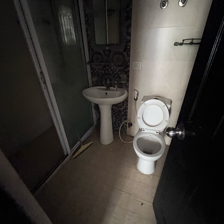 Bathroom, supertech-cape-town 2 Bedroom 1082 Sq.Ft. Apartment In Sector 74 Noida 9068397