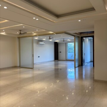 Living Room in 4 BHK Apartment at Vipul World Floors, Sector 48 – for Rent