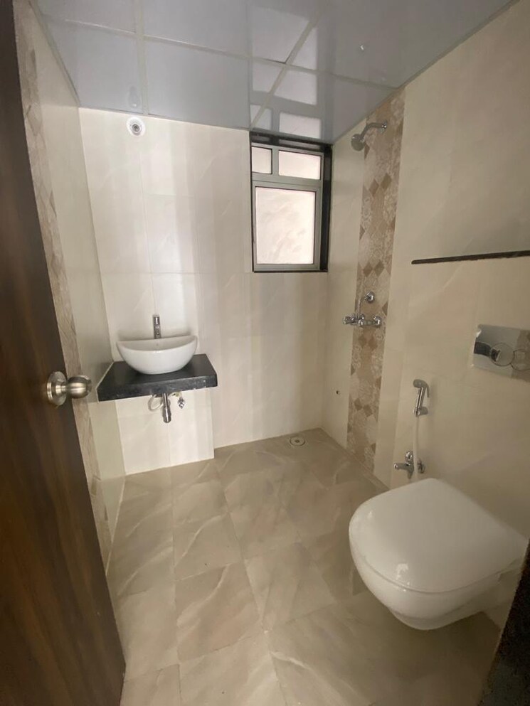 Bathroom, jp-north-euphoria 2 Bedroom 680 Sq.Ft. Apartment In Mira Road Thane 9068441