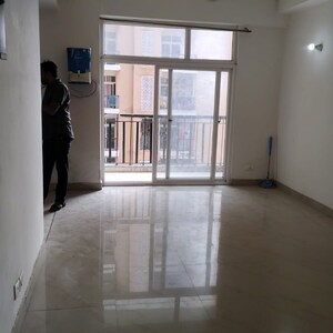 Room in 2 BHK Apartment at Amrapali Zodiac, Sector 120 – for Sale