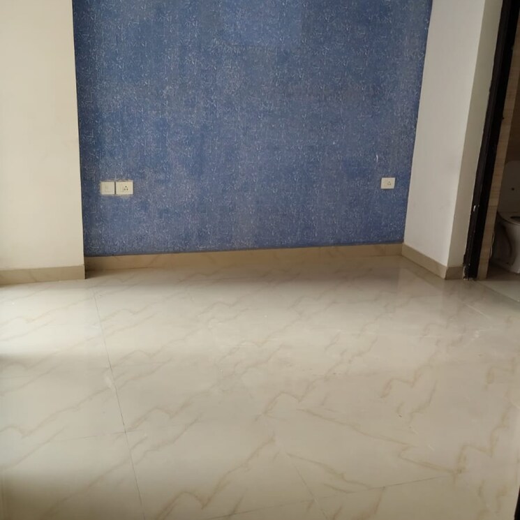 Room, amrapali-zodiac 2 Bedroom 950 Sq.Ft. Apartment In Sector 120 Noida 9068425