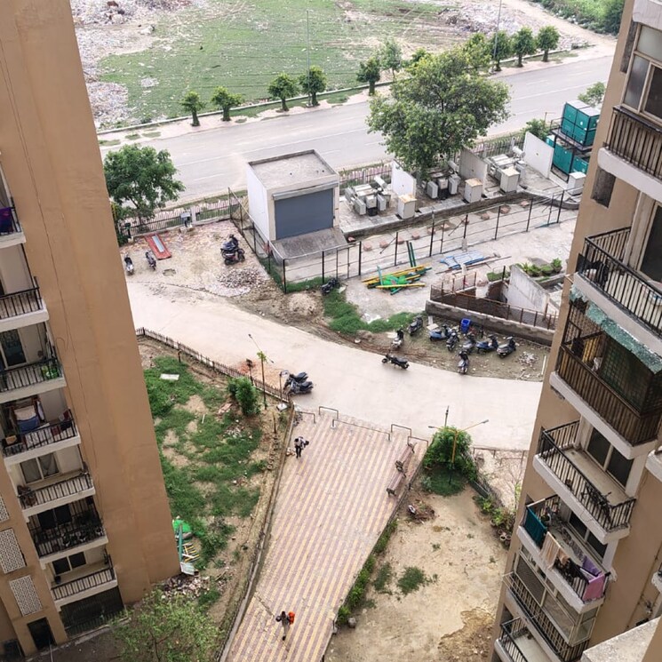 Exterior View, amrapali-zodiac 2 Bedroom 950 Sq.Ft. Apartment In Sector 120 Noida 9068425