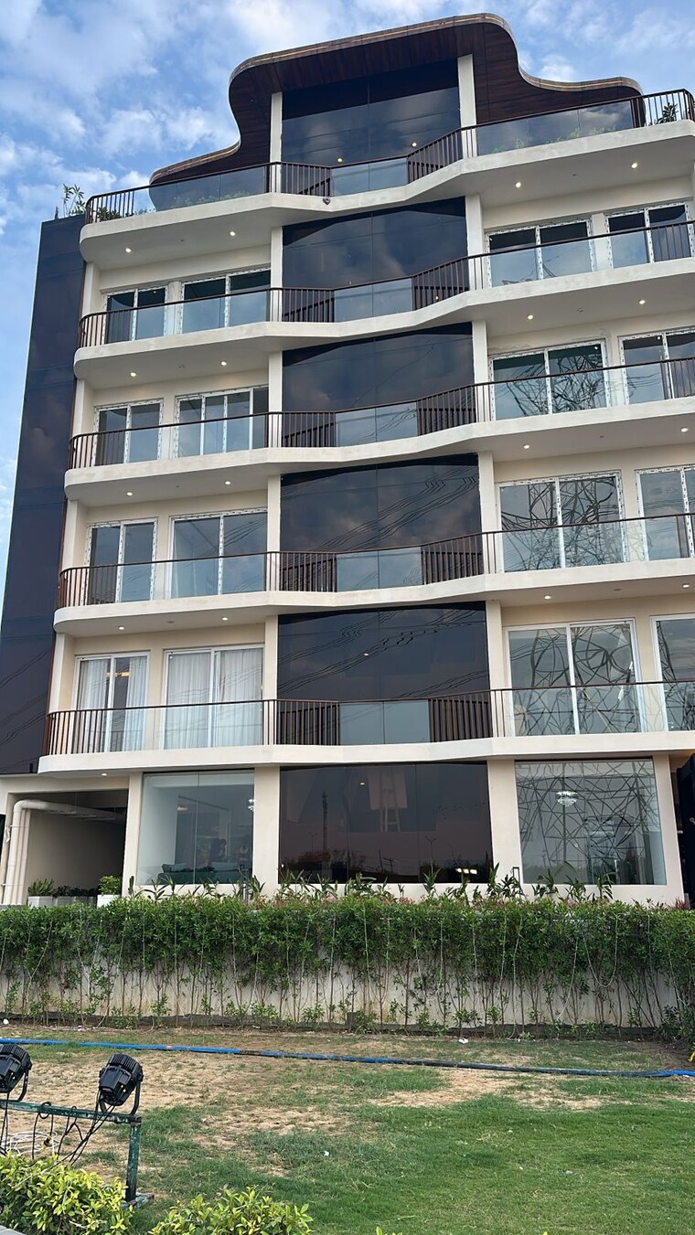 Exterior View, mrg-crown 3 Bedroom 1359 Sq.Ft. Apartment In Sector 106 Gurgaon 9068476