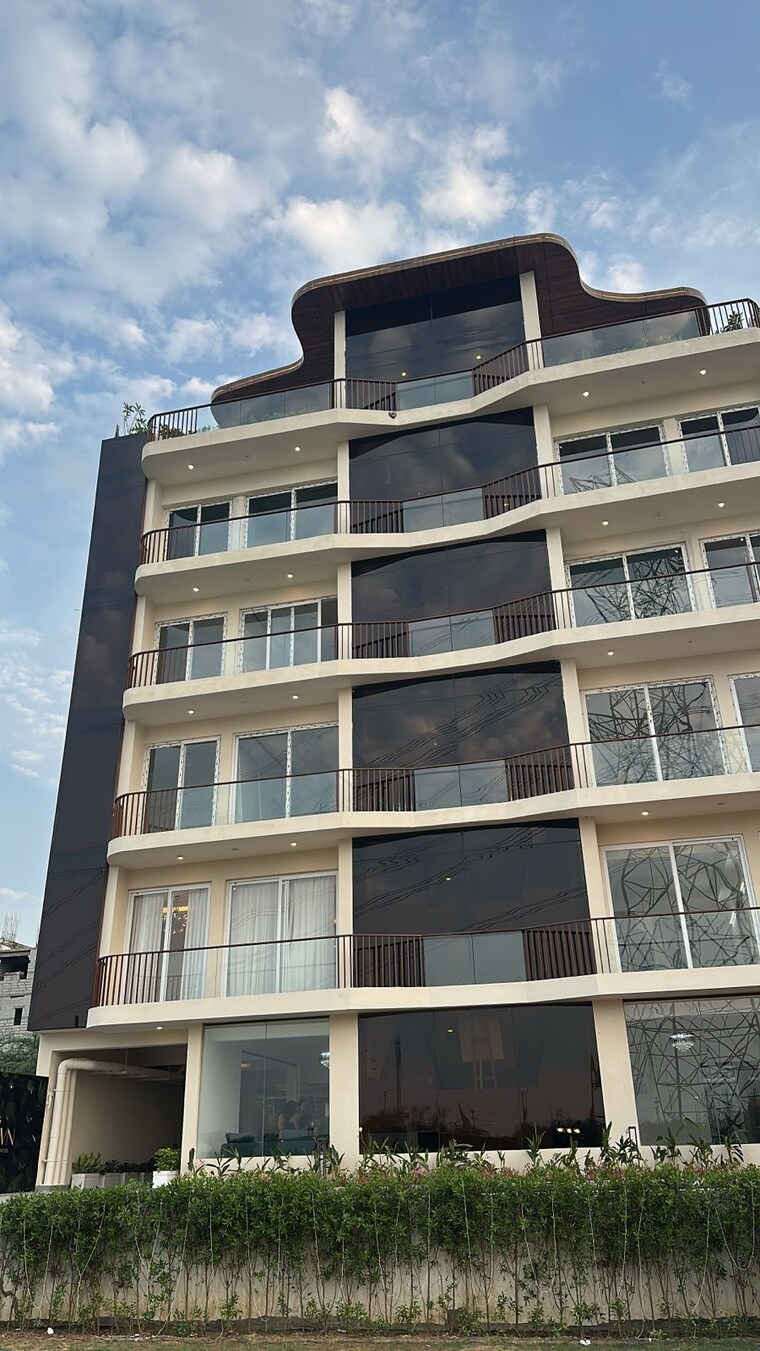 Exterior View, mrg-crown 3 Bedroom 1359 Sq.Ft. Apartment In Sector 106 Gurgaon 9068476