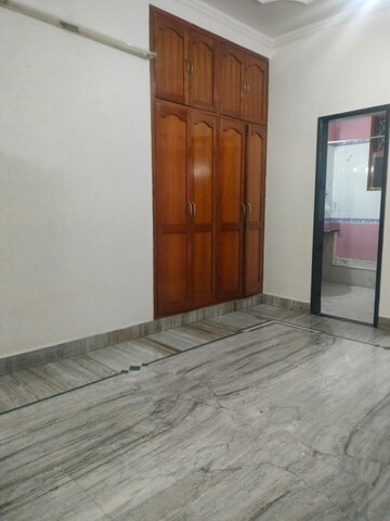 Room in 1 BHK Independent House at Sector 7 – for Rent