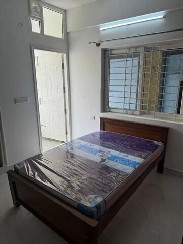 Bedroom in 1 RK Apartment at Doddanekundi – for Rent