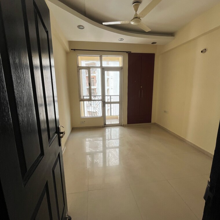 Room, amrapali-zodiac 3 Bedroom 1550 Sq.Ft. Apartment In Sector 120 Noida 9068453