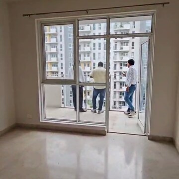 Room in 3 BHK Apartment at Ireo The Corridors, Ramgarh Dhani – for Rent