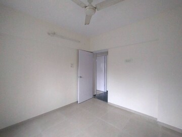 Bedroom in 2 BHK Apartment at Laxmi Royal Classic, Mulund West – for Rent
