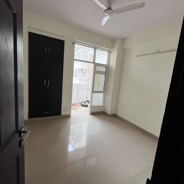 Room in 3 BHK Apartment at JM Aroma, Sector 75 – for Rent
