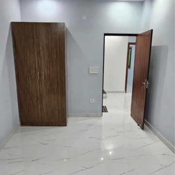 Room in 2 BHK Builder Floor at Aimnabad – for Rent