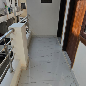 Balcony in 2 BHK Builder Floor at Aimnabad – for Rent