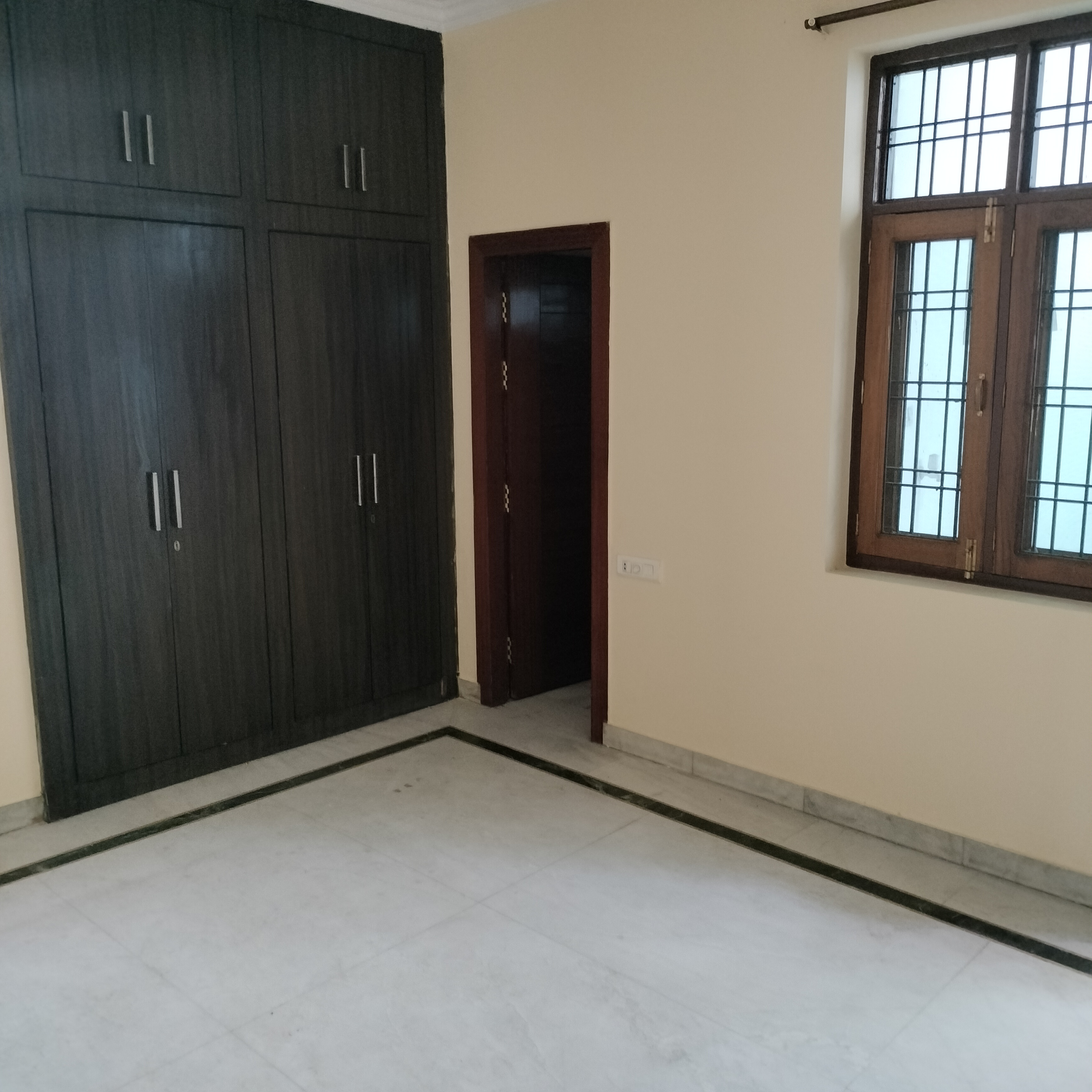 6 BHK + Extra Room Villa For Sale in Personal Villa 