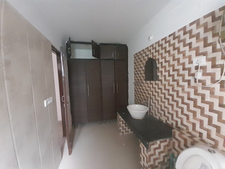 Bathroom, maya-garden-city 3 Bedroom 1852 Sq.Ft. Apartment In Lohgarh Zirakpur 9068524