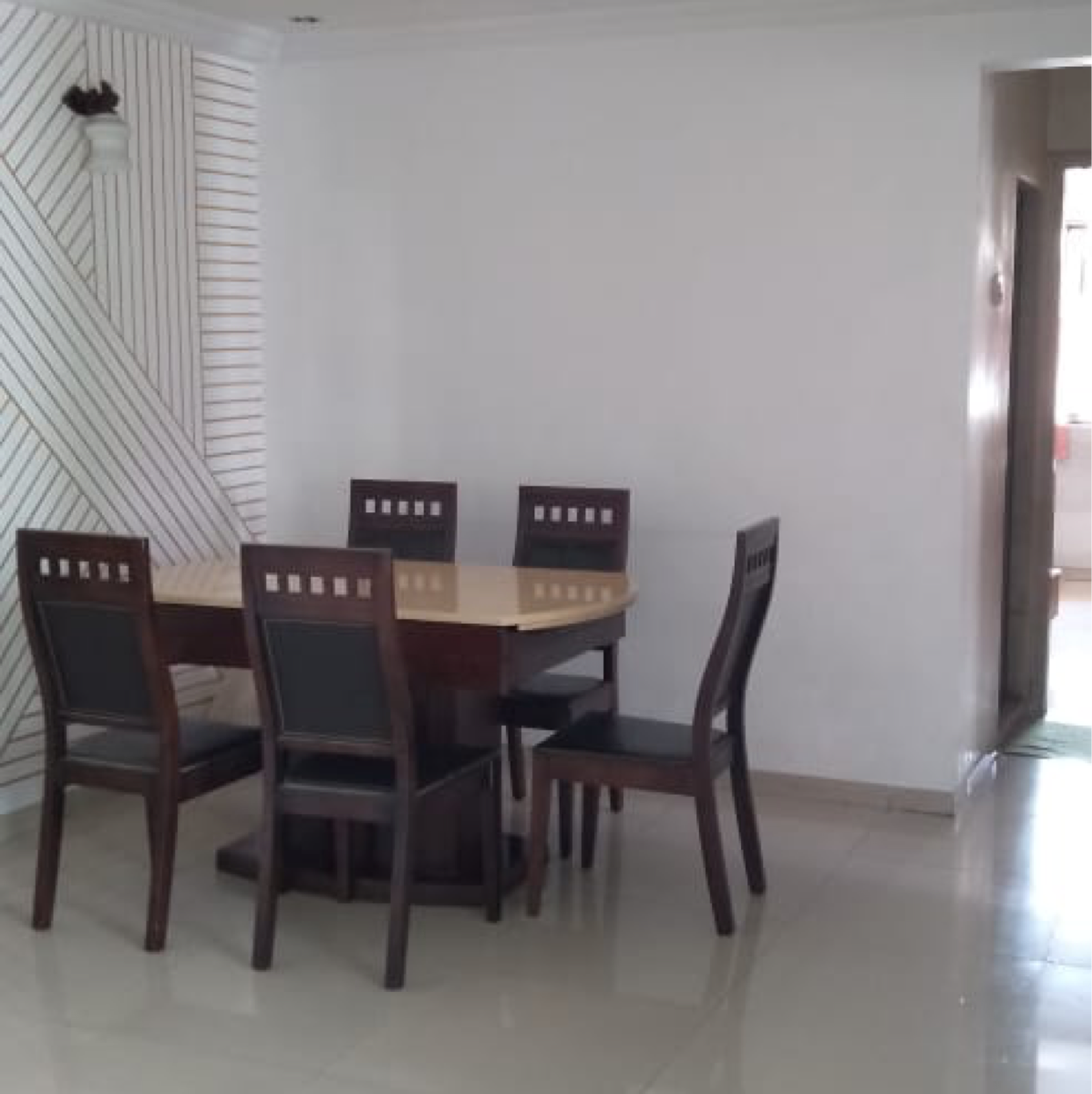 2 BHK + Servant Room Apartment For Rent in Bredco New Viceroy Park 
