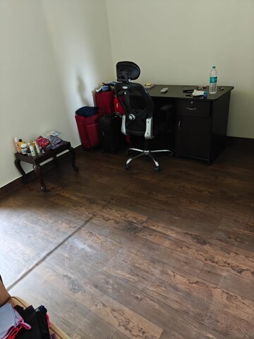 Parking in 3 BHK Builder Floor at Malviya Nagar – for Rent