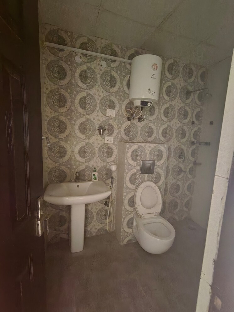 Bathroom, vaishali sector 3 2 Bedroom 1135 Sq.Ft. Apartment In Vaishali Sector 3 Ghaziabad 9068568