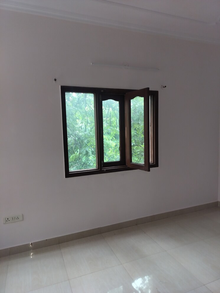 Room, rwa-apartments-sector-52 2 Bedroom 950 Sq.Ft. Independent House In Sector 52 Noida 9068599