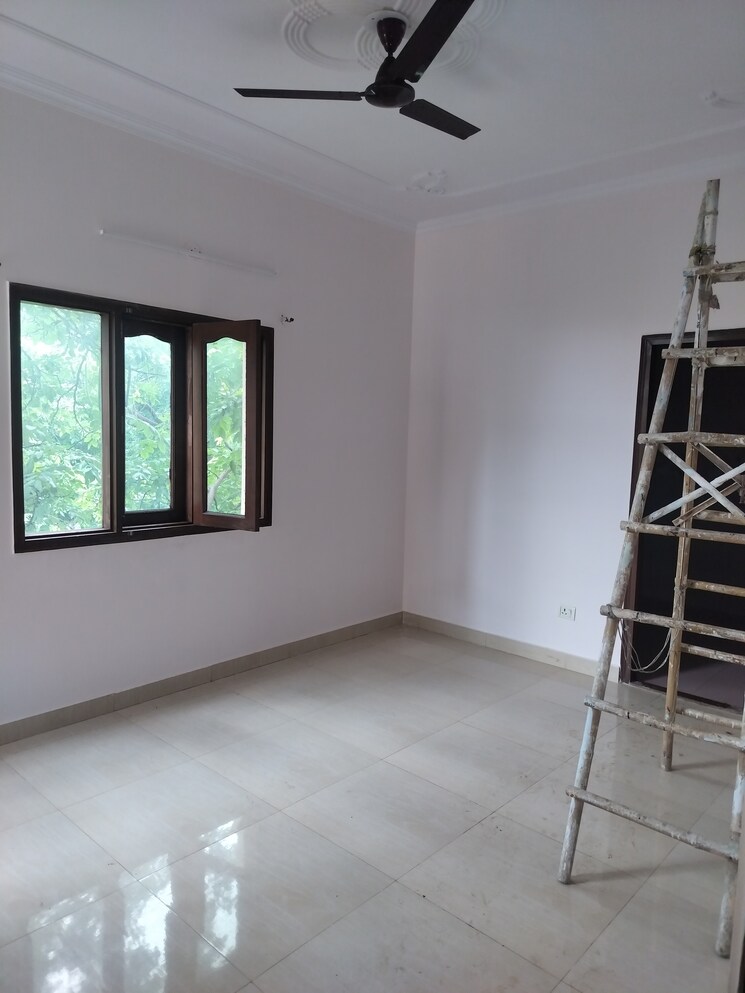 Bedroom, rwa-apartments-sector-52 2 Bedroom 950 Sq.Ft. Independent House In Sector 52 Noida 9068599