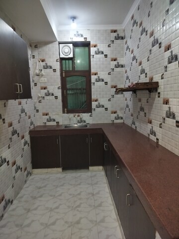 Kitchen in 2 BHK Independent House at RWA Apartments Sector 52, Sector 52 – for Rent