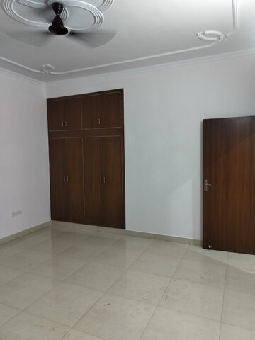 2 BHK Independent House For Rent in RWA Apartments Sector 52, Sector 52