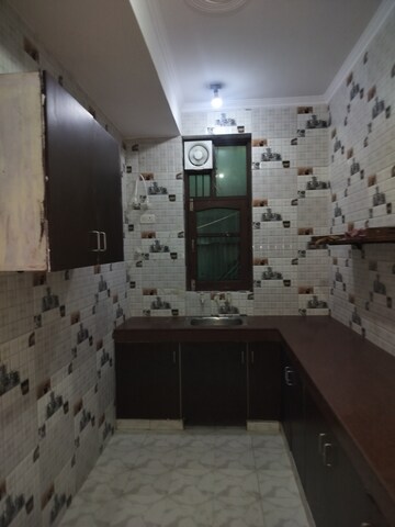Kitchen in 2 BHK Independent House at RWA Apartments Sector 52, Sector 52 – for Rent