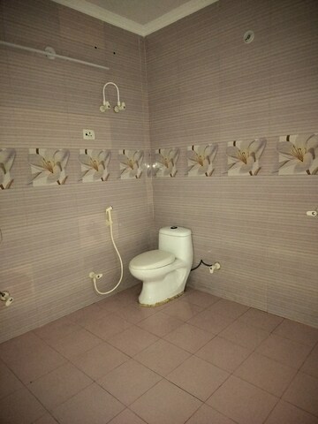 Bathroom in 2 BHK Independent House at RWA Apartments Sector 52, Sector 52 – for Rent