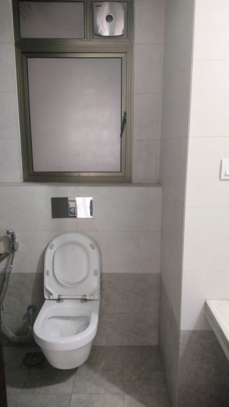 Attached Bathroom, pimple nilakh 4 Bedroom 3000 Sq.Ft. Apartment In Pimple Nilakh Pune 9068655