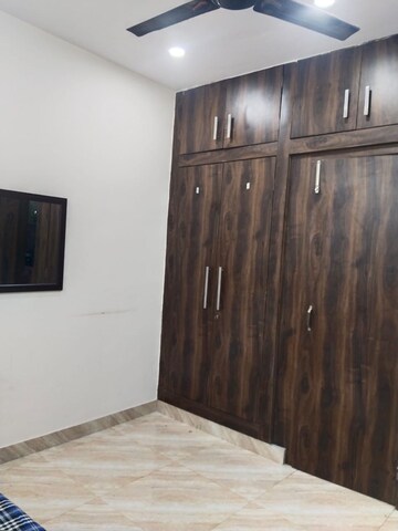 Furnished Amenities in 3 BHK Builder Floor at New Rajinder Nagar – for Rent